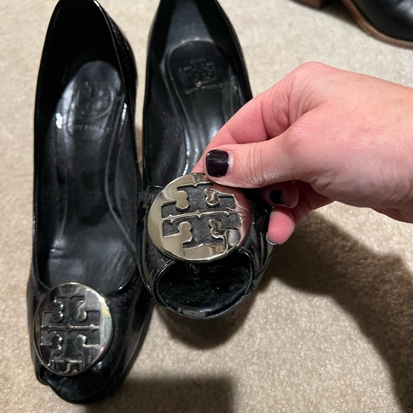 Tory Burch Wedge Silver Buckle - Picture 7 of 10